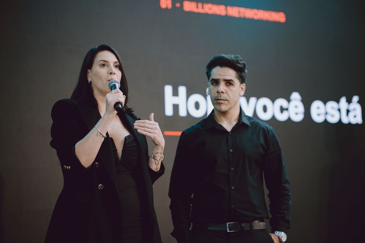Apresentação no palco da quinta edição