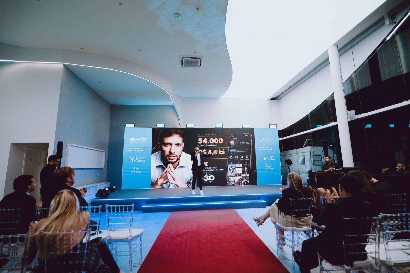 Palco e plateia da quinta edição